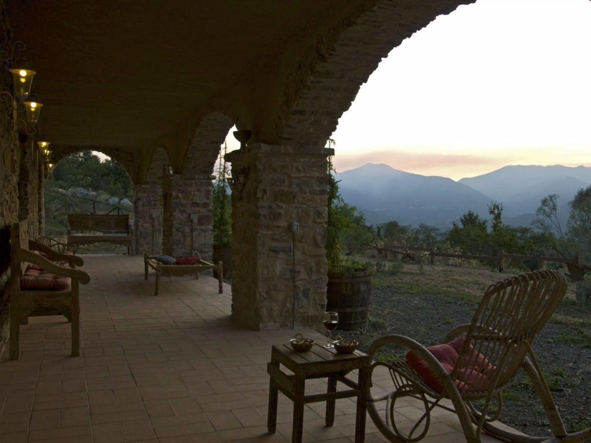 Hotel Podere Conti Filattiera Exterior foto